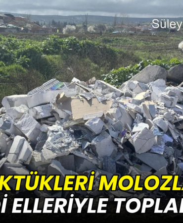 Döktükleri molozları kendi elleriyle topladılar
