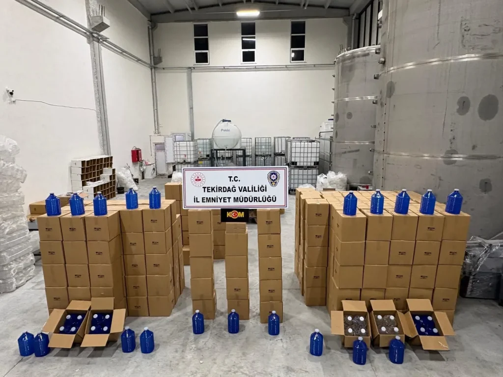 Tekirdağ’da dev kaçak alkol operasyonu: 17 bin litre ele geçirildi