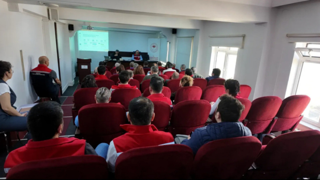 Tekirdağ haberleri - Tekirdağ’da teknik personele haber dili ve sosyal medya eğitimi verildi