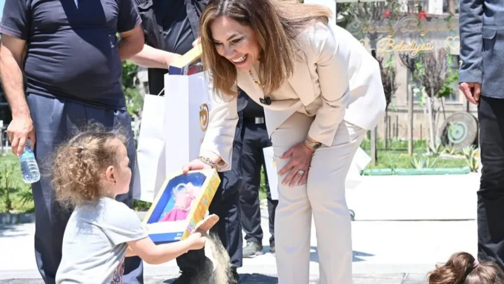 Candan Yüceer Çerkezköy Kent Park’ta vatandaşlarla buluştu 4 Tekirdağ haberleri - Candan Yüceer Çerkezköy Kent Park’ta vatandaşlarla buluştu