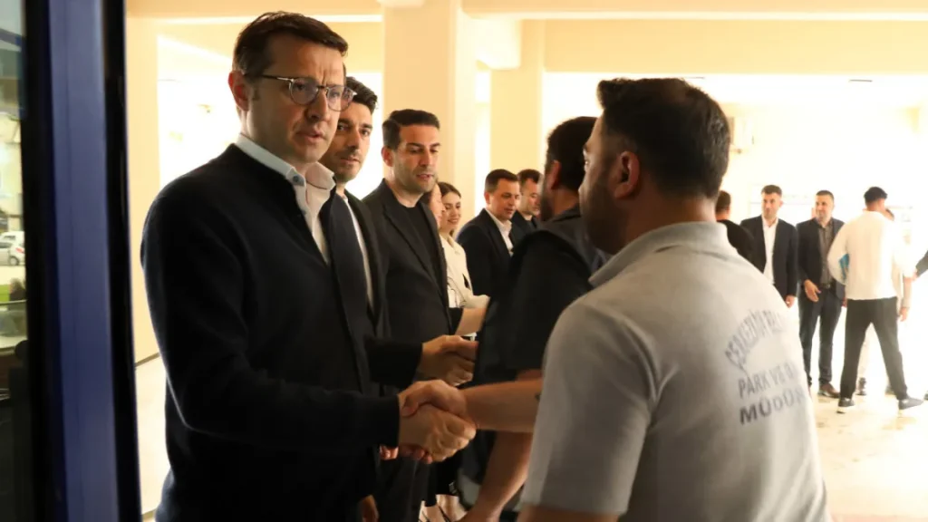 Başkan Akay belediye personelleriyle bayramlaştı 4 Tekirdağ haberleri - Başkan Akay belediye personeliyle bayramlaştı