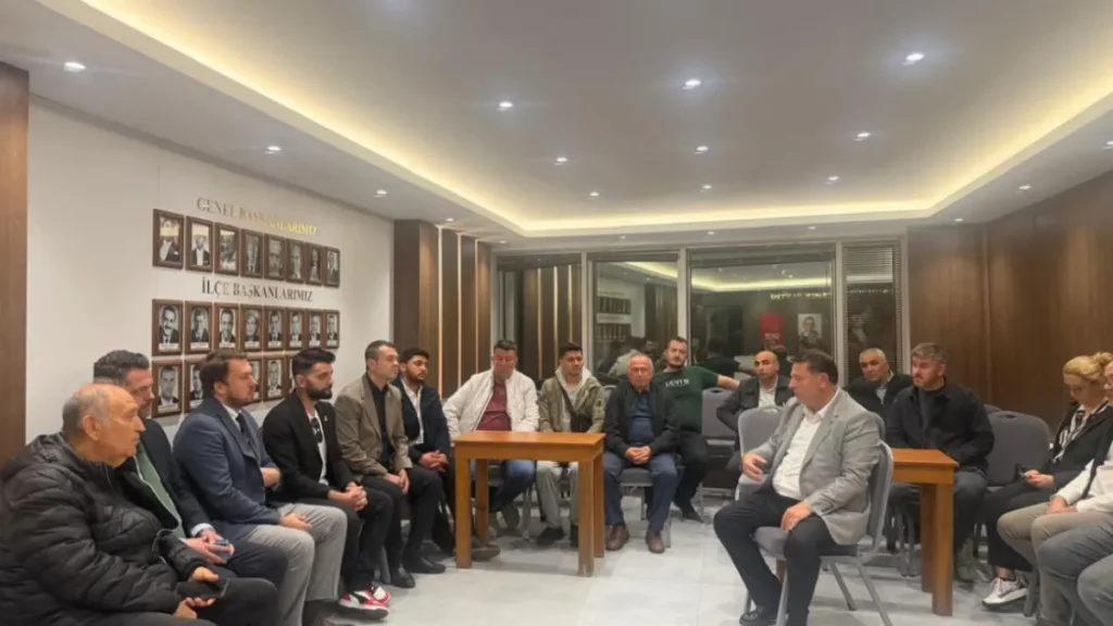 Tekirdağ haberleri - Zafer Partisi heyeti CHP Çorlu İlçe Başkanlığı’nı ziyaret etti