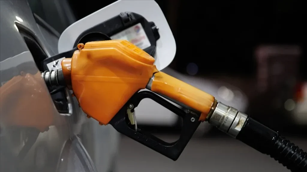 Benzine indirim mi geldi, güncel akaryakıt fiyatları ne kadar? İşte 20 Haziran 2026 Cumartesi il il benzin, motorin ve LPG pompa fiyatları! 4 petrol ofisi fiyat listesi