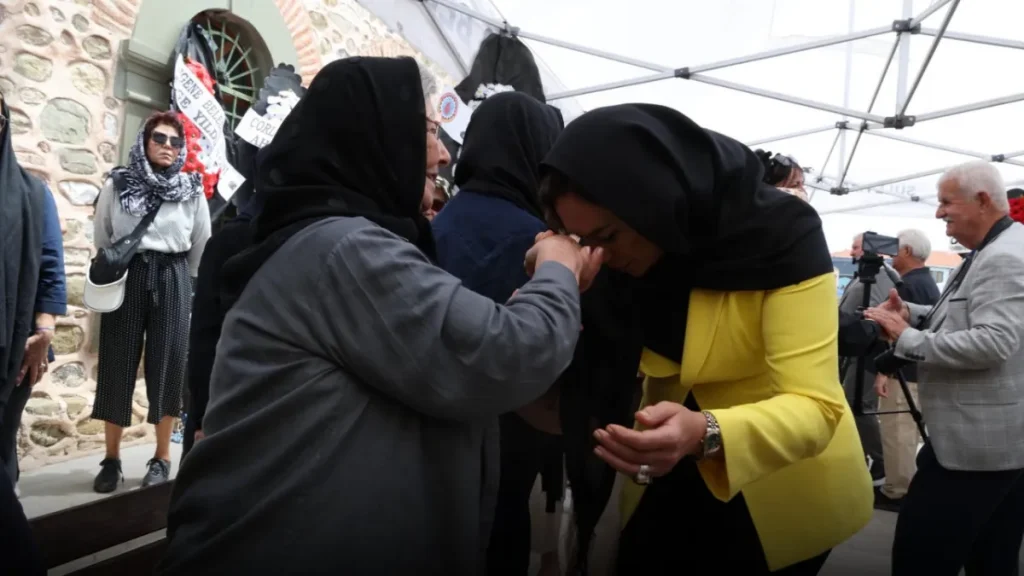 Candan Yüceer’den Albayrak ailesine taziye mesajı 4 Tekirdağ haberleri - Candan Yüceer’den Albayrak ailesine taziye mesajı