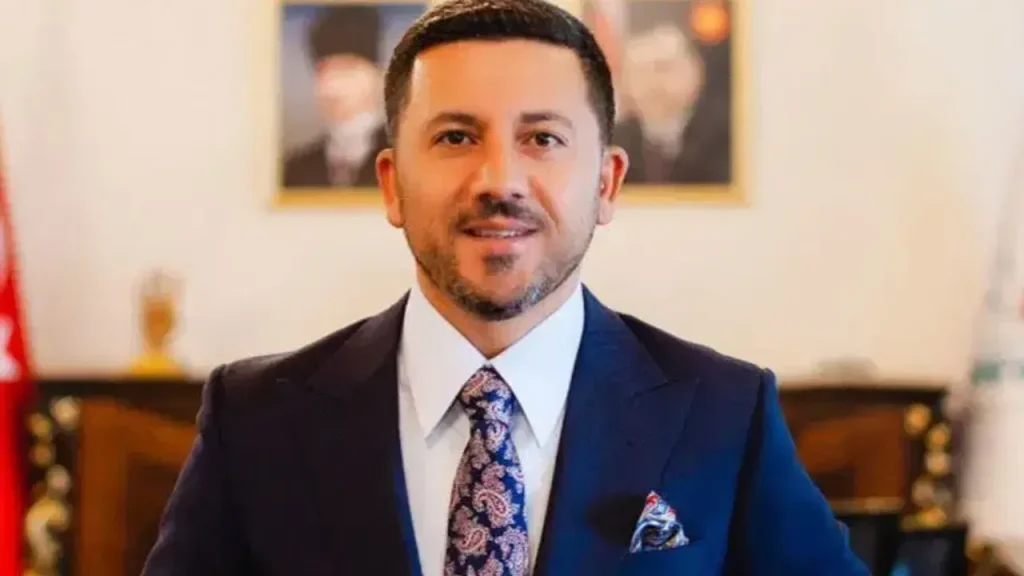 rasim arı kimdir