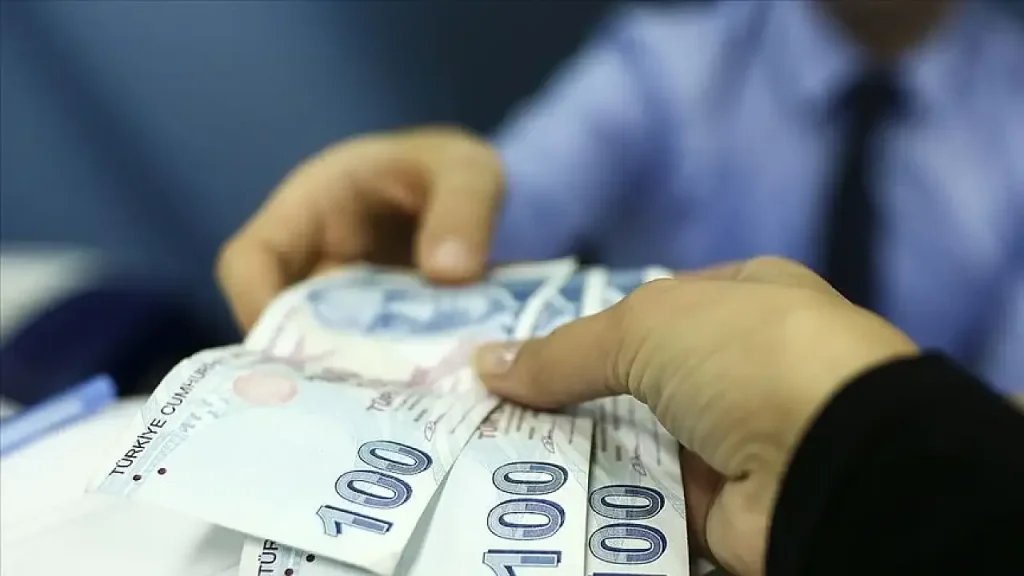 4A emekli maaş farkı ne zaman yatacak 2026? SSK emekli maaş farkı ödeme tarihleri ve sorgulama ekranı 4 Milyonlarca SSK (4A) emeklisinin beklediği 2026 Temmuz dönemi zam farkı ödemeleri SGK takvimiyle hesaplara yatırılıyor.