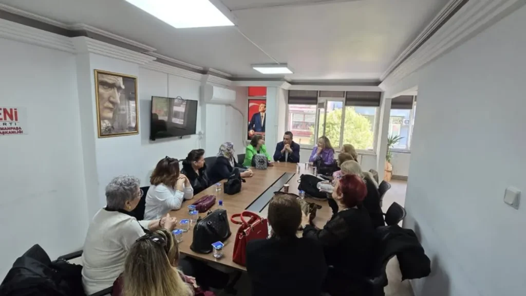 YENİ Parti Süleymanpaşa’da Kadın Üyelerden Kemal Kasırga’ya Ziyaret 4 YENİ Parti Süleymanpaşa’da kadın üyelerden Kemal Kasırga’ya ziyaret